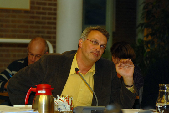 Martin Scholten in felle discussie tijdens een van de raadsvergaderingen