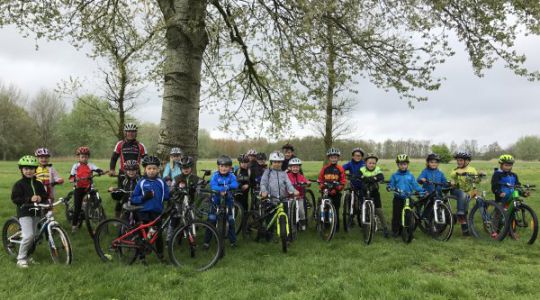 Mountainbiken in het Dijkgatbos