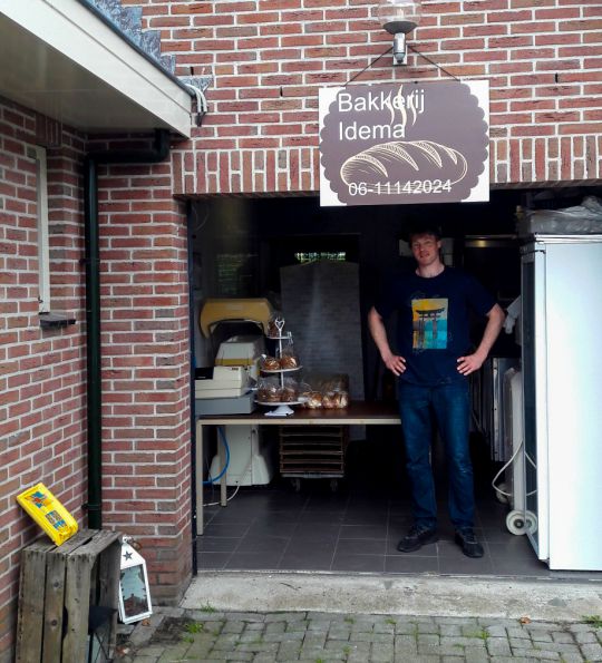 Wieringers Willen Wel, de bakker bakt weer in Den Oever