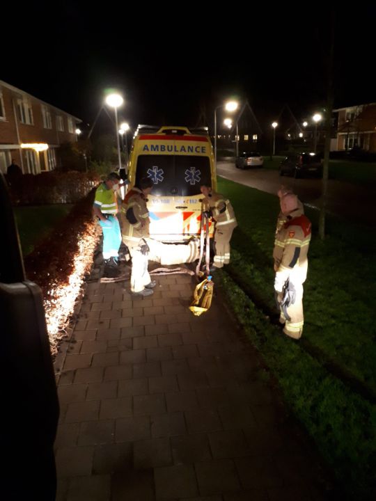 Brandweer schiet Ambulance te hulp