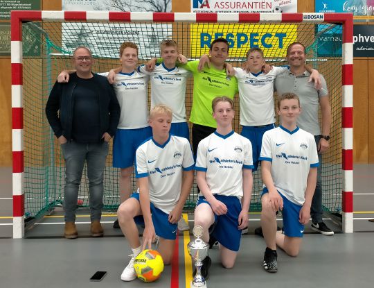 ZVV Succes JO15-1 kampioen