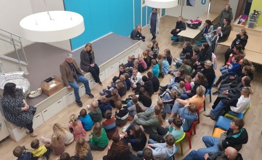 Prijzen pieper poëzie uitgereikt aan schoolkinderen