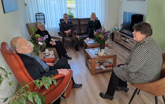 Echtpaar Piet en Gretha Bakker 65 jaar getrouwd - Afbeelding 2