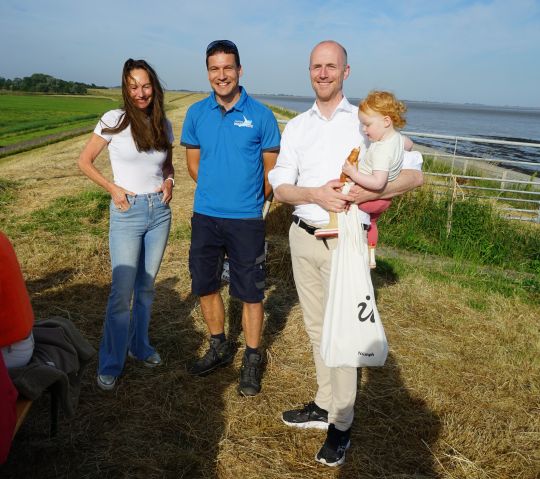 Dag van het Wad gevierd met ontbijt op de dijk - Afbeelding 3
