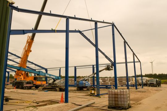 Niste Montage monteerde staalwerkconstructie voor nieuwe bedrijfshal Heijblok - Afbeelding 4