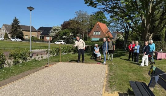 Nieuwe Jeu de Boulesbaan geopend bij Kapellehof