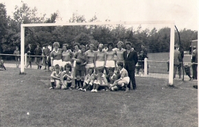 Dames junioren Tonegido 1963 - Klik op de foto voor een grotere versie en meer informatie...