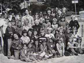 Klas 2 Marske 1975 - Klik op de foto voor een grotere versie en meer informatie...