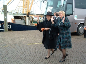 Koningin Beatrix op Zeeverse vismarkt - Klik op de foto voor een grotere versie en meer informatie...