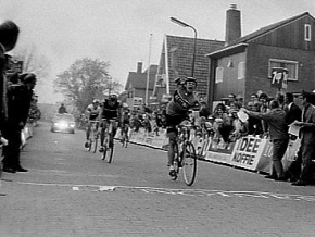 Olympiatour 1971 finish etappe in de Slingerweg - Klik op de foto voor een grotere versie en meer informatie...