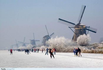 Johan van Sabben: Ik wens familie en bekenden gezegende kerstdagen en een gezond en voorspoedig 2024 vanuit Uddel.